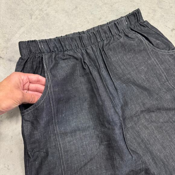 Women's Black Straight Leg Pants - Picture 4 of 11